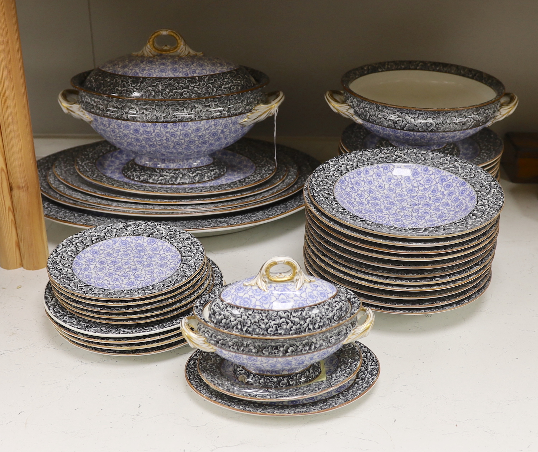 A Victorian Worcester black and blue chintz style pattern part dinner service